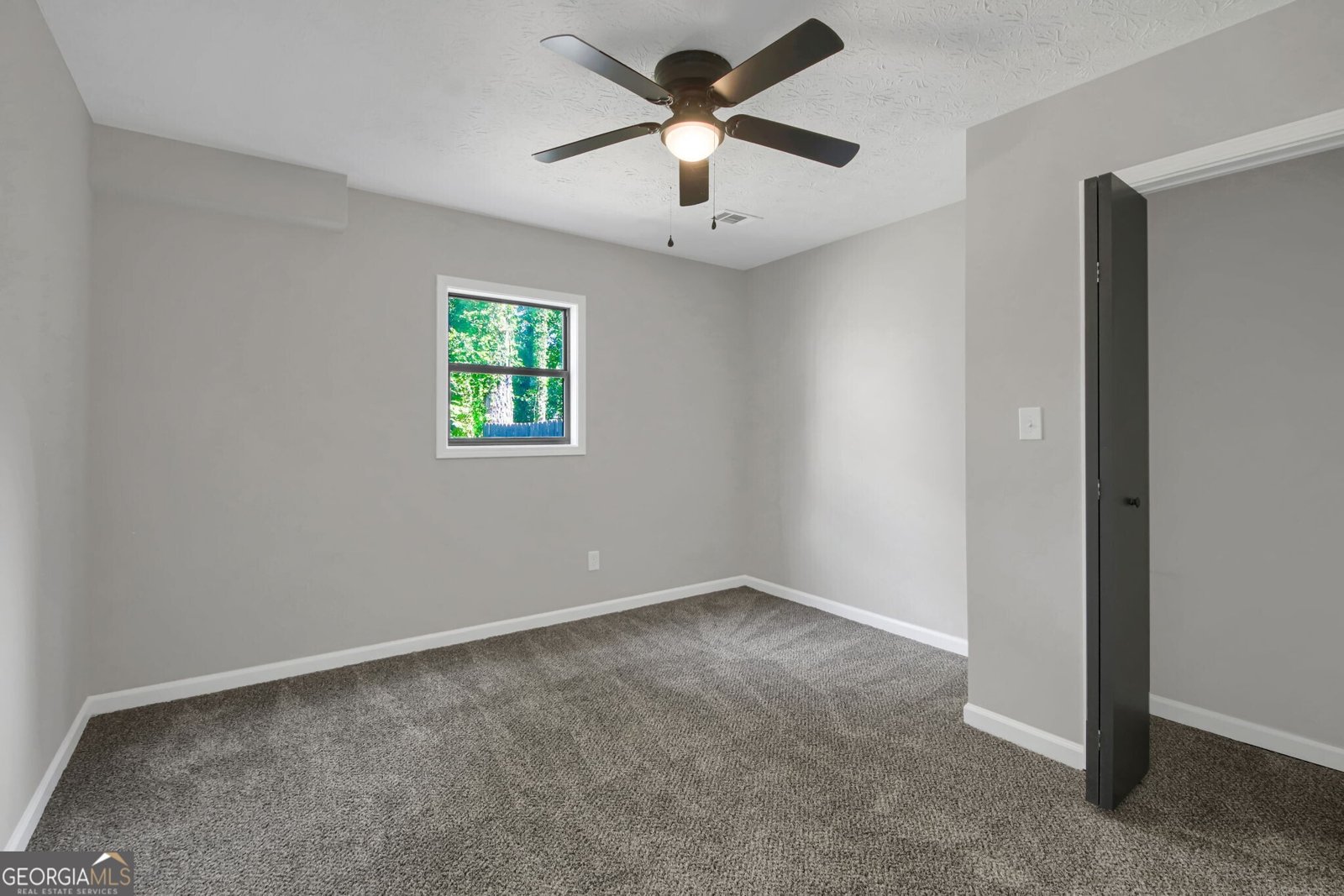 295 LAMDEN Court Lawrenceville - 23