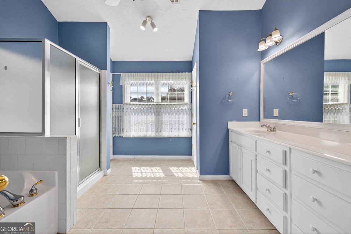 1262 Fountain Lakes Drive Lawrenceville - 18