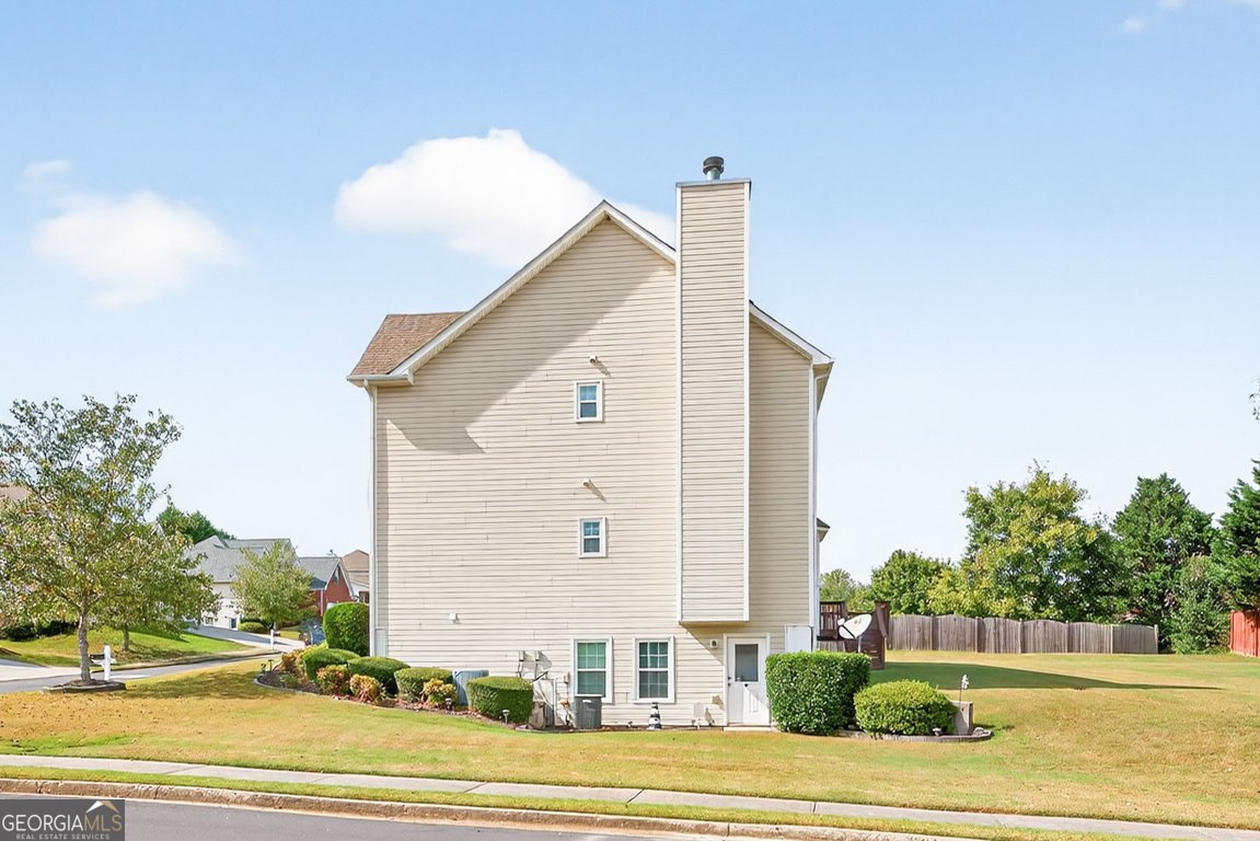 1262 Fountain Lakes Drive Lawrenceville - 44