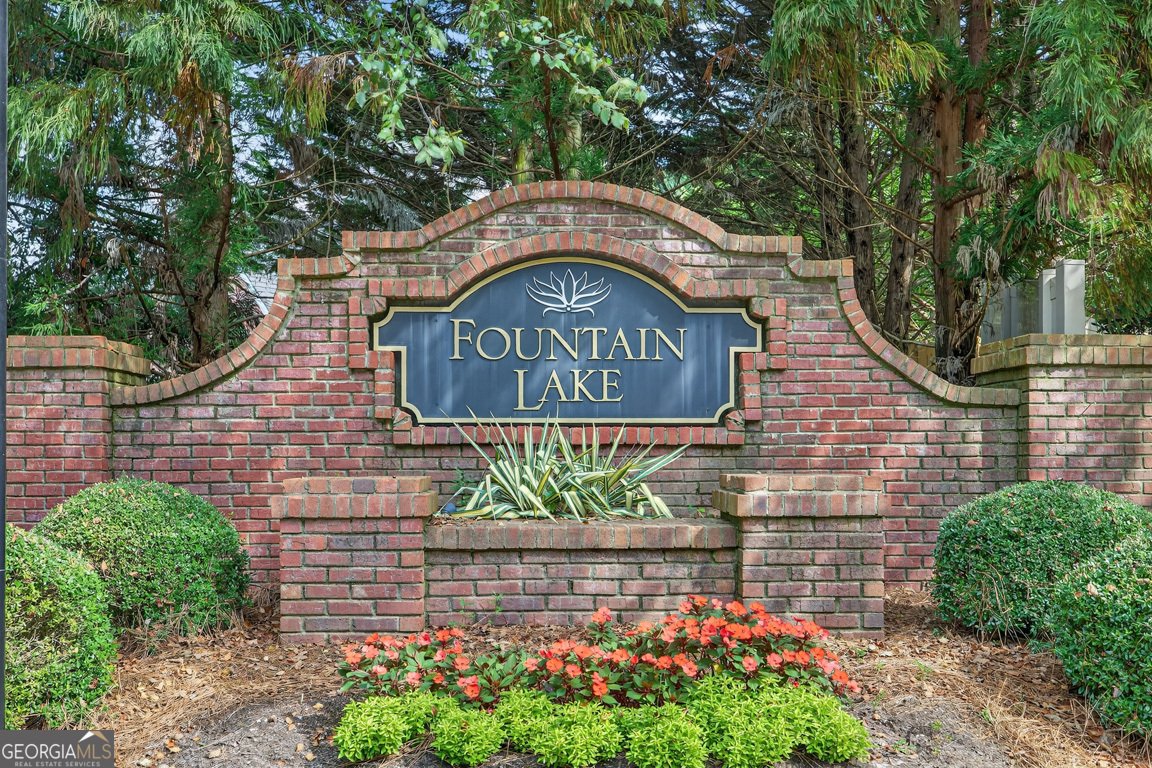 1262 Fountain Lakes Drive Lawrenceville - 45