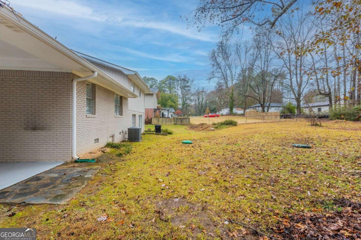 2761 Whisper Court Douglasville - 27