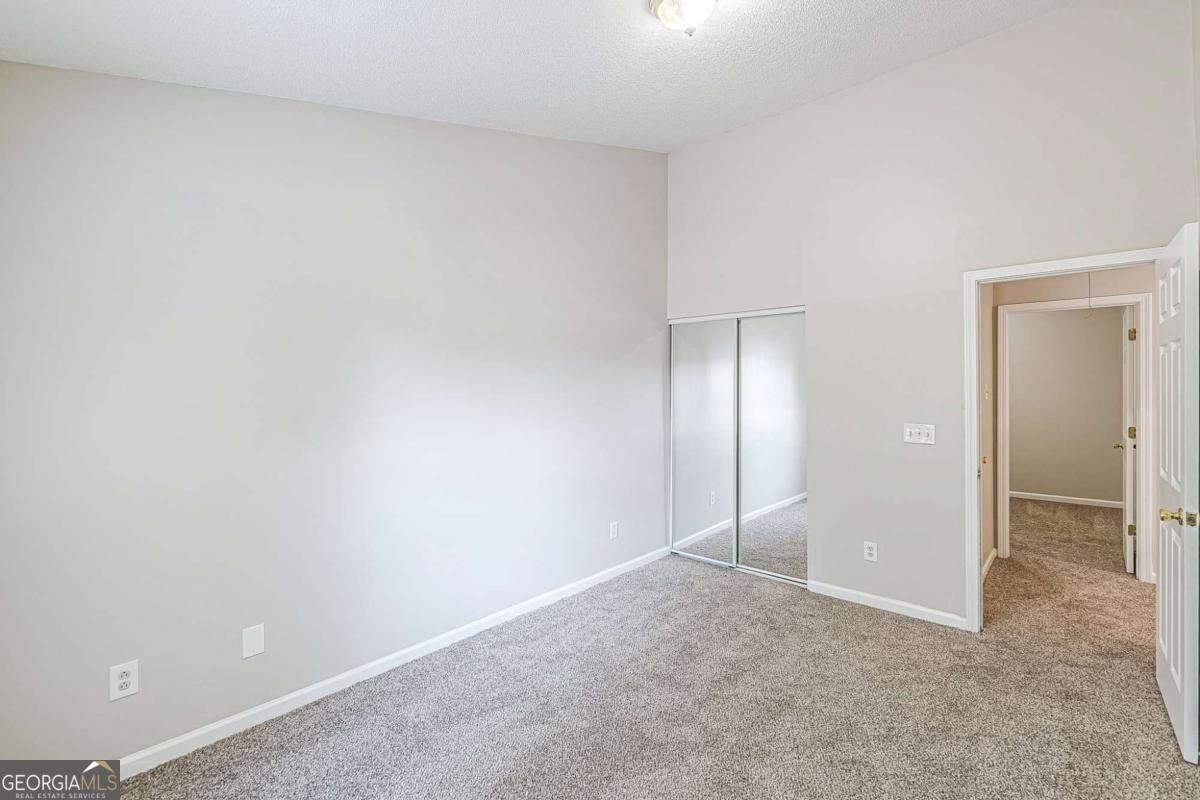 5850 Sable Glen Road Atlanta - 17