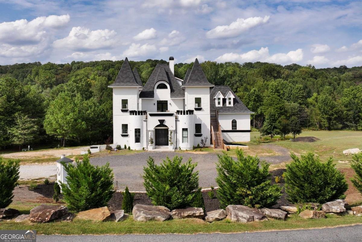 1197 Dee Kennedy Road Auburn - 1