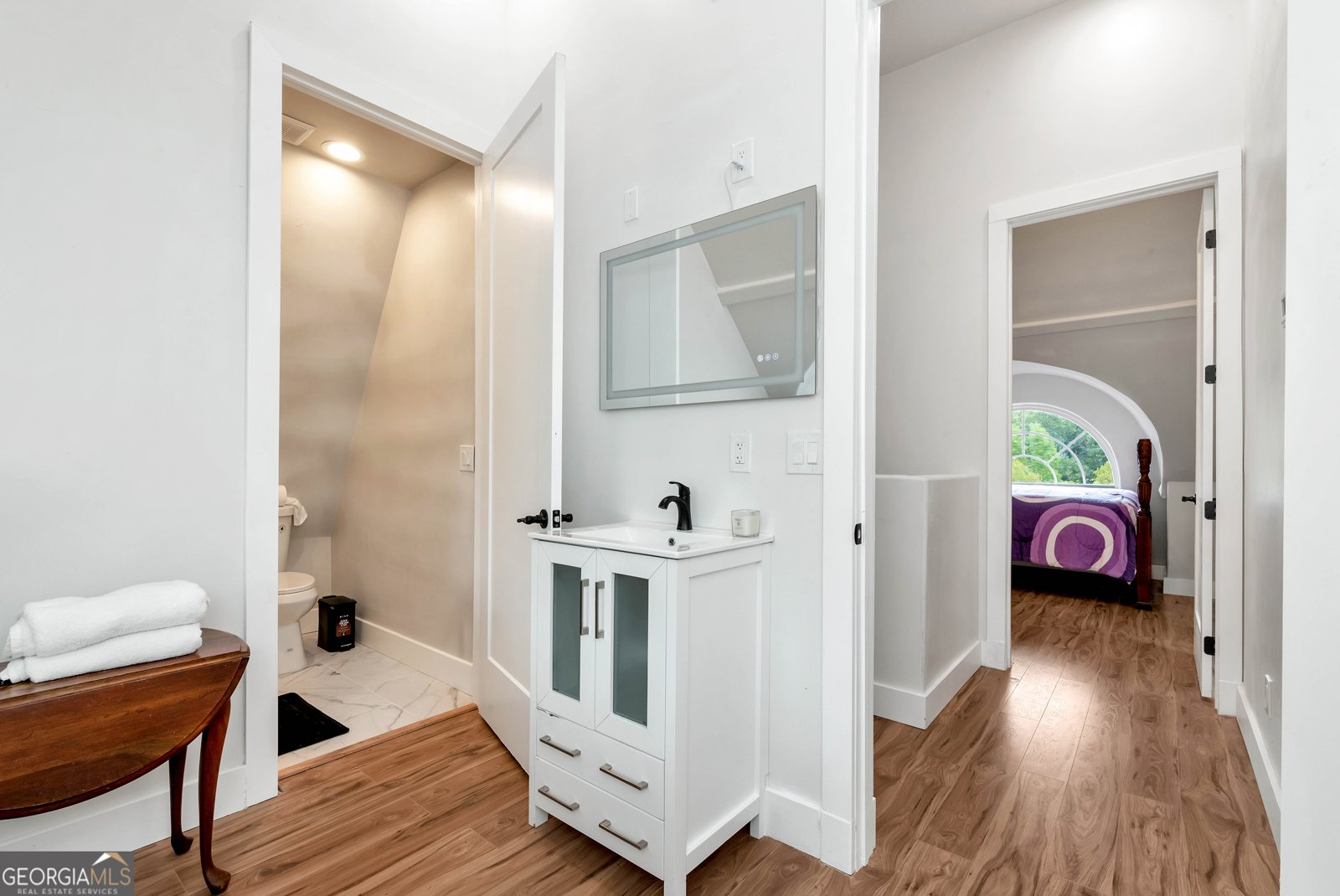 1197 Dee Kennedy Road Auburn - 32