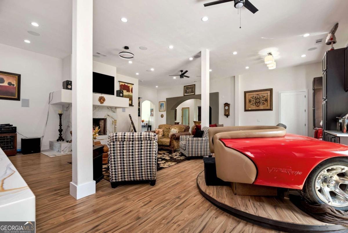 1197 Dee Kennedy Road Auburn - 8