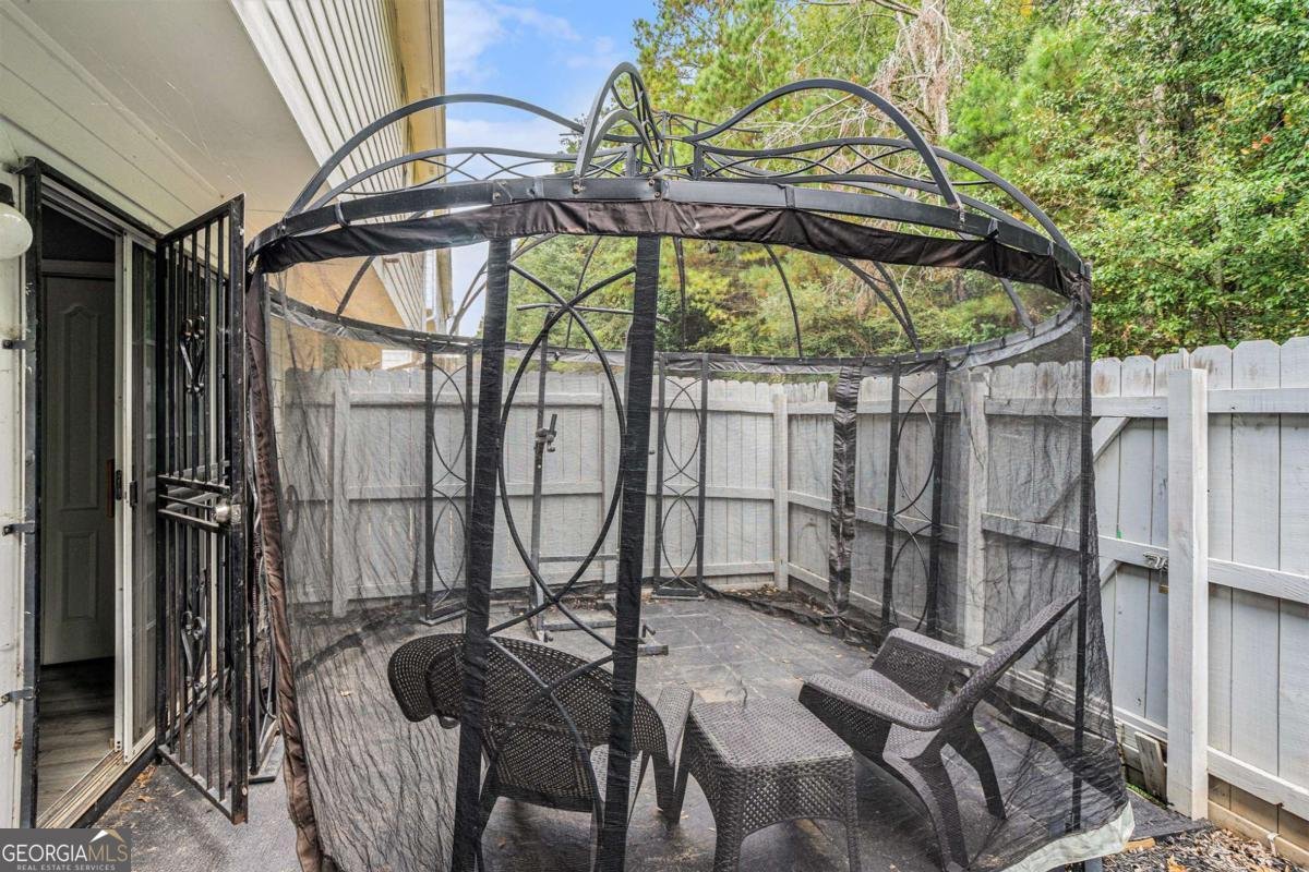 3047 Fields Drive Stonecrest - 17