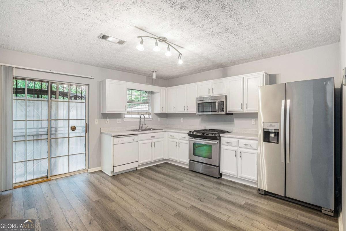 3047 Fields Drive Stonecrest - 6