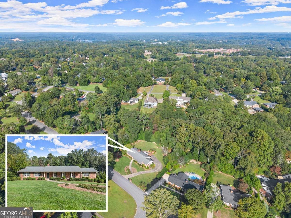 1352 Burns Drive Gainesville - 2