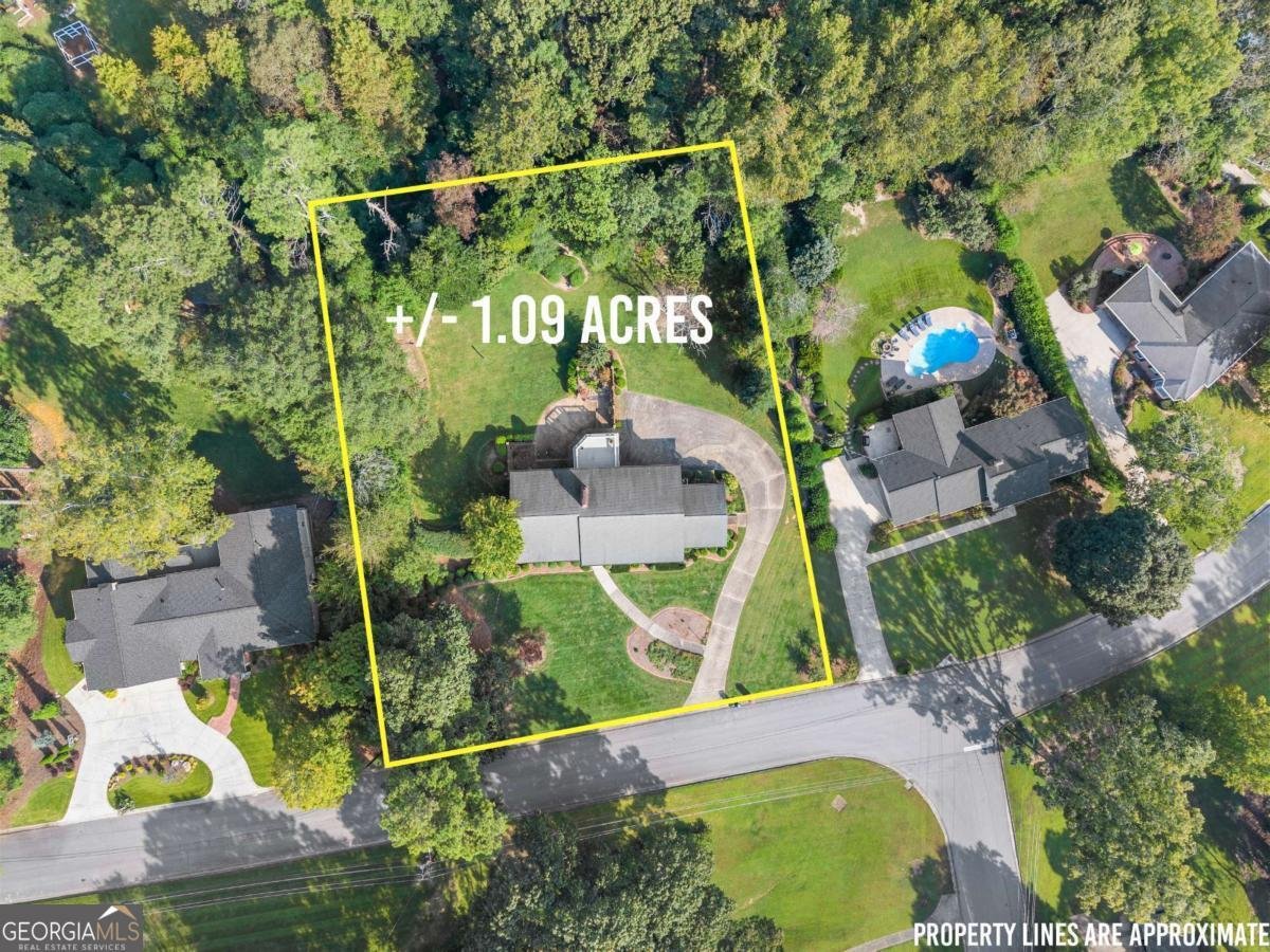 1352 Burns Drive Gainesville - 3
