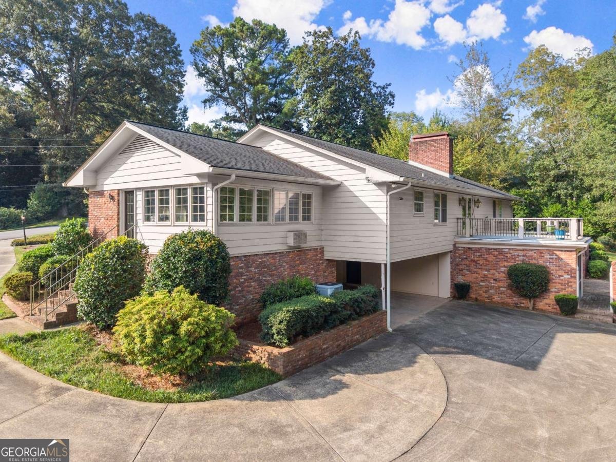 1352 Burns Drive Gainesville - 37