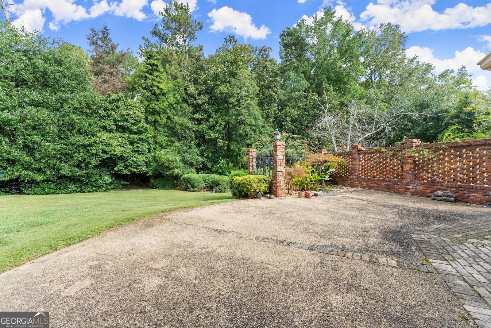 1352 Burns Drive Gainesville - 39