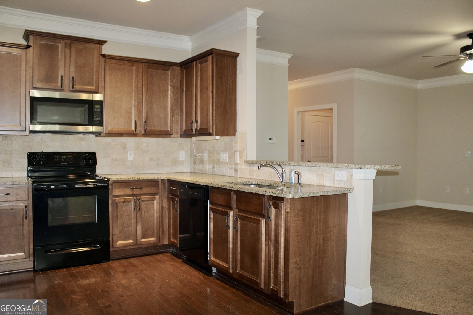 855 Ideal Place Winder - 13