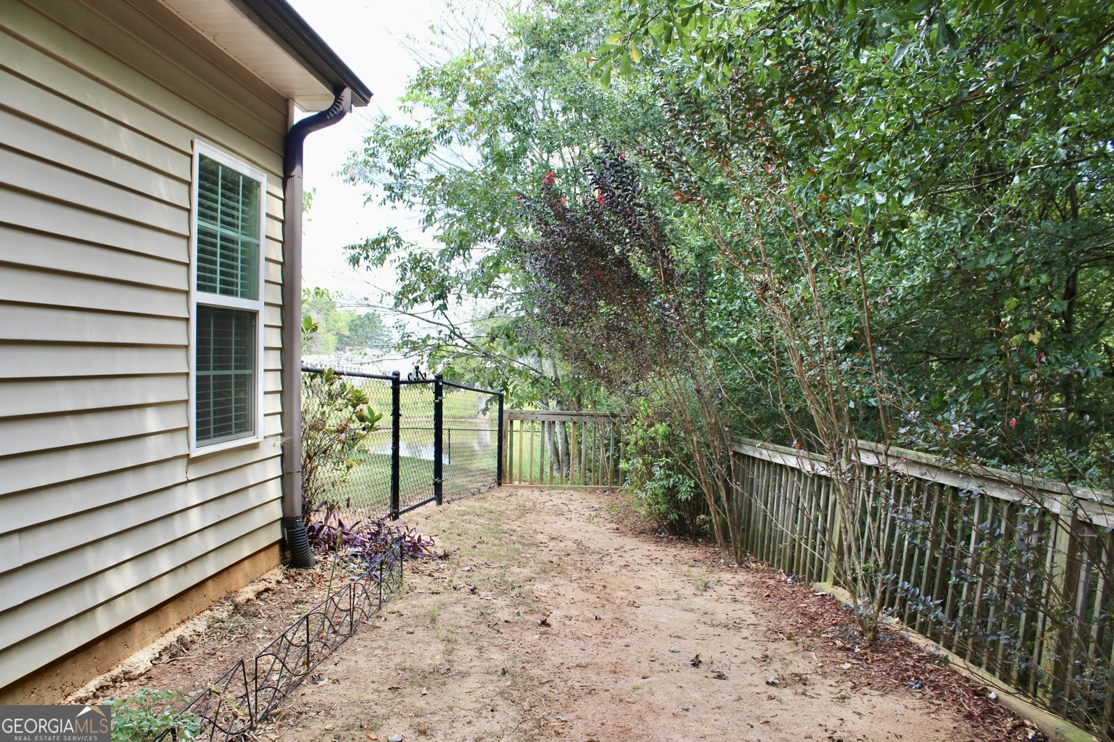 855 Ideal Place Winder - 32