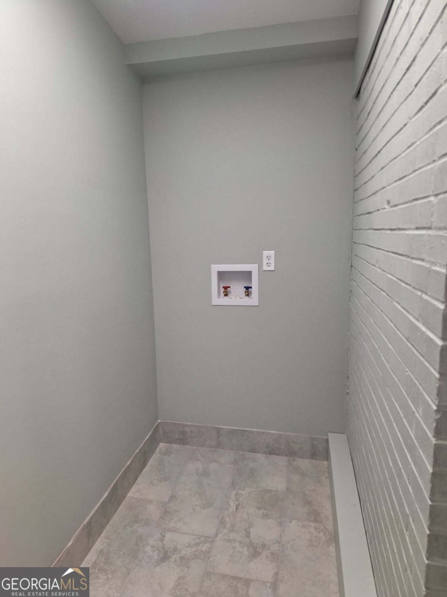 713 Ave H West Point - 21