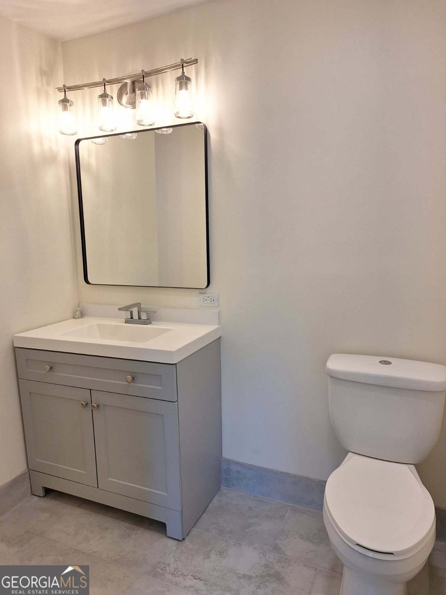 713 Ave H West Point - 26