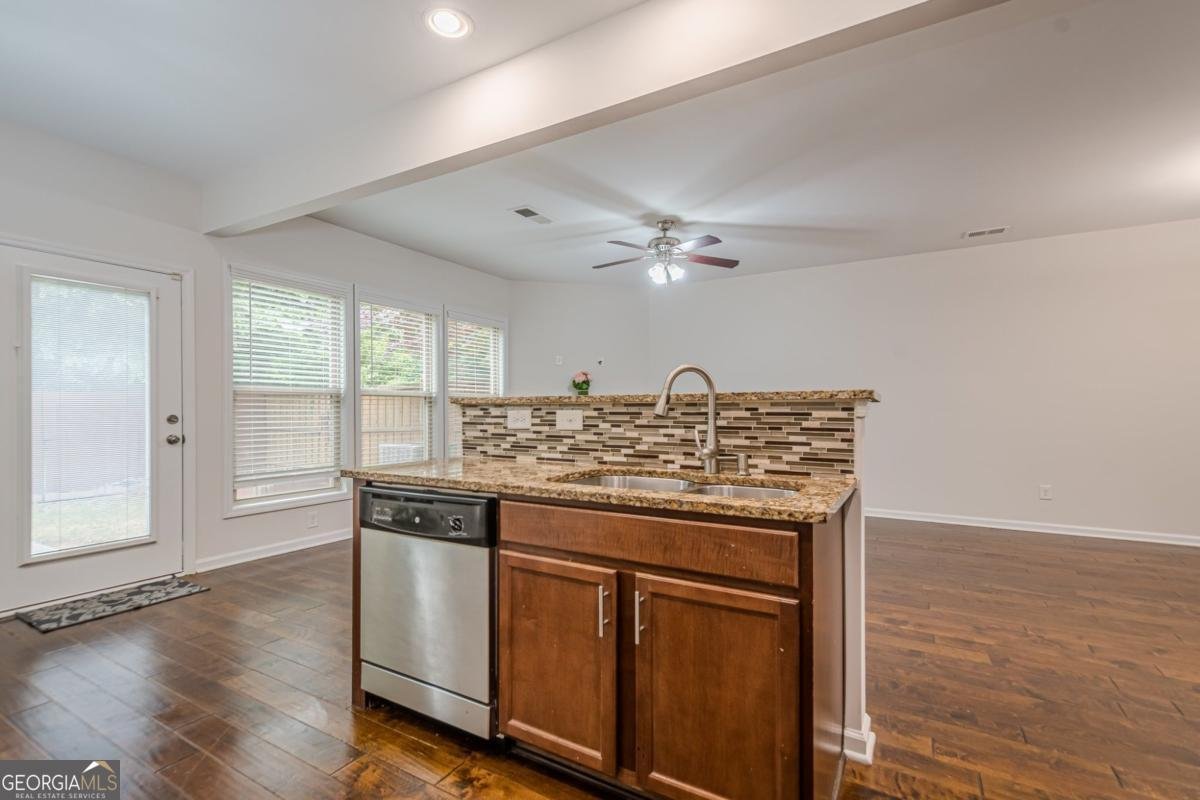 1425 Faircrest Lane Alpharetta - 33