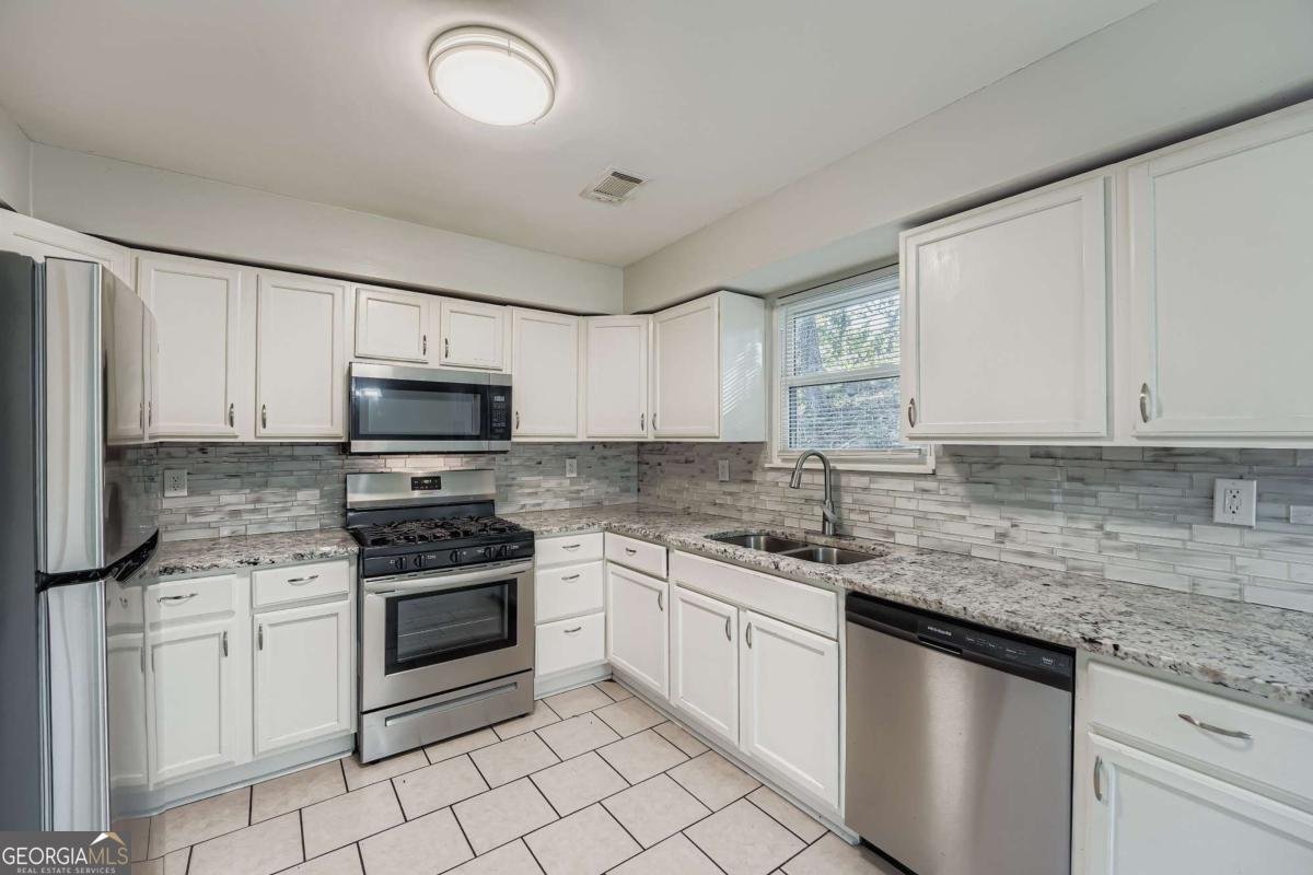 1437 Roman Point Drive Norcross - 11