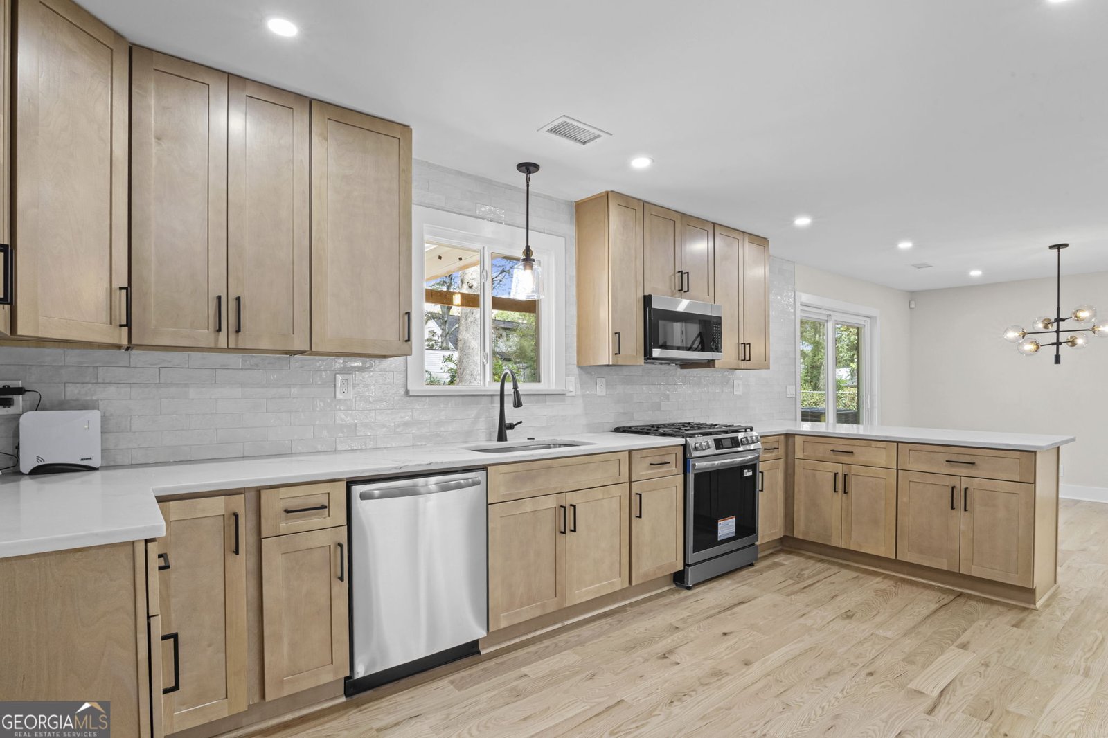 1564 Boulderwoods Drive Atlanta - 3