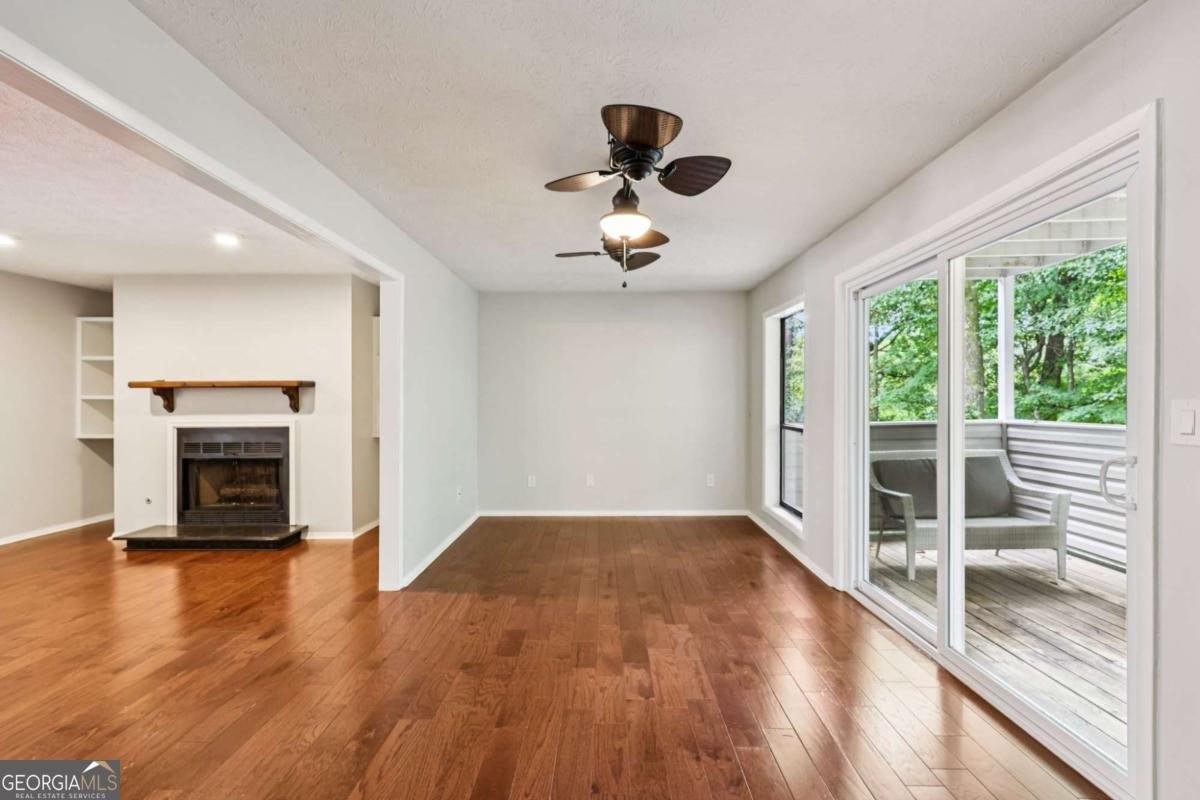 907 Wynnes Ridge Circle Marietta - 10