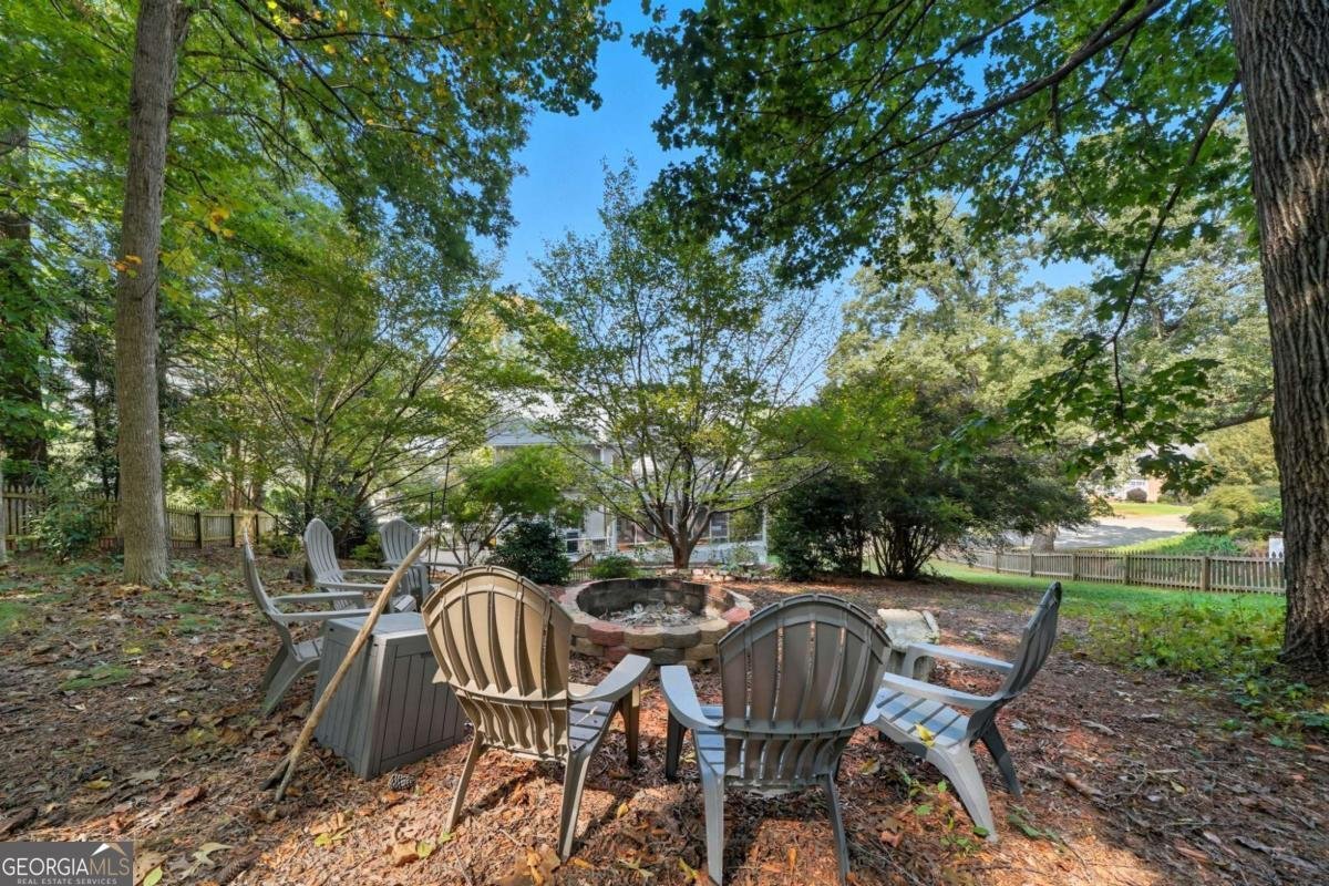 1905 Barrett Drive Cumming - 11