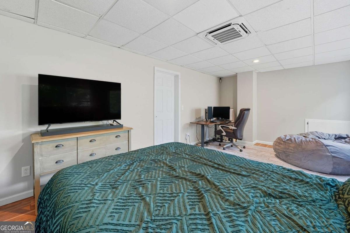 1905 Barrett Drive Cumming - 34