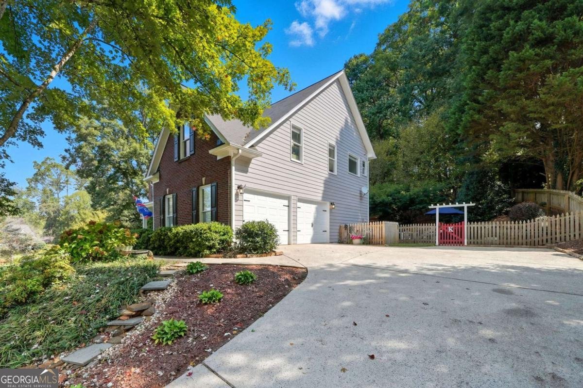 1905 Barrett Drive Cumming - 49
