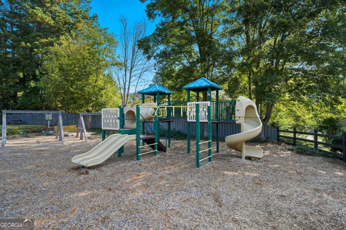 1905 Barrett Drive Cumming - 57
