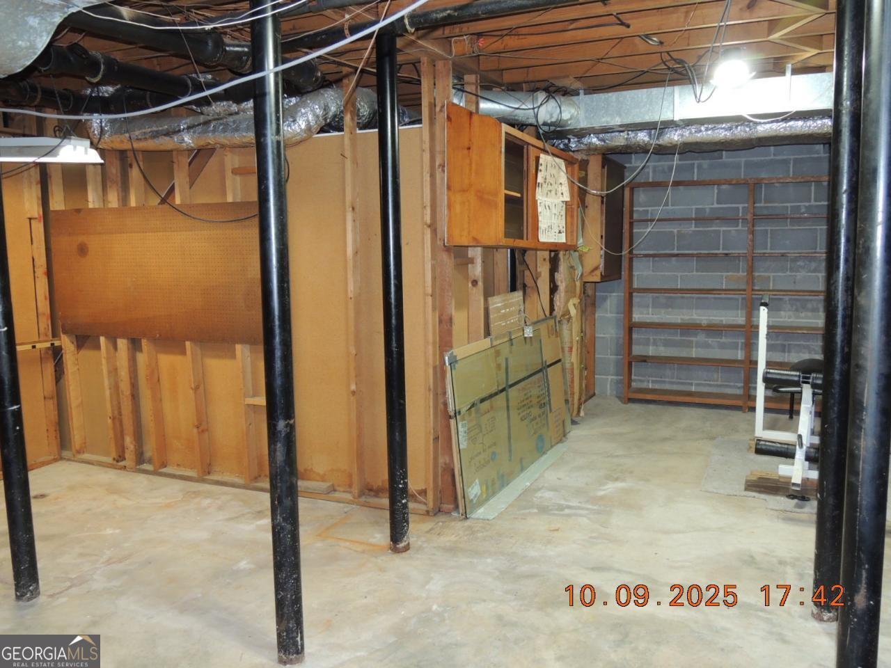 1111 GUNNISON Court Clarkston - 64