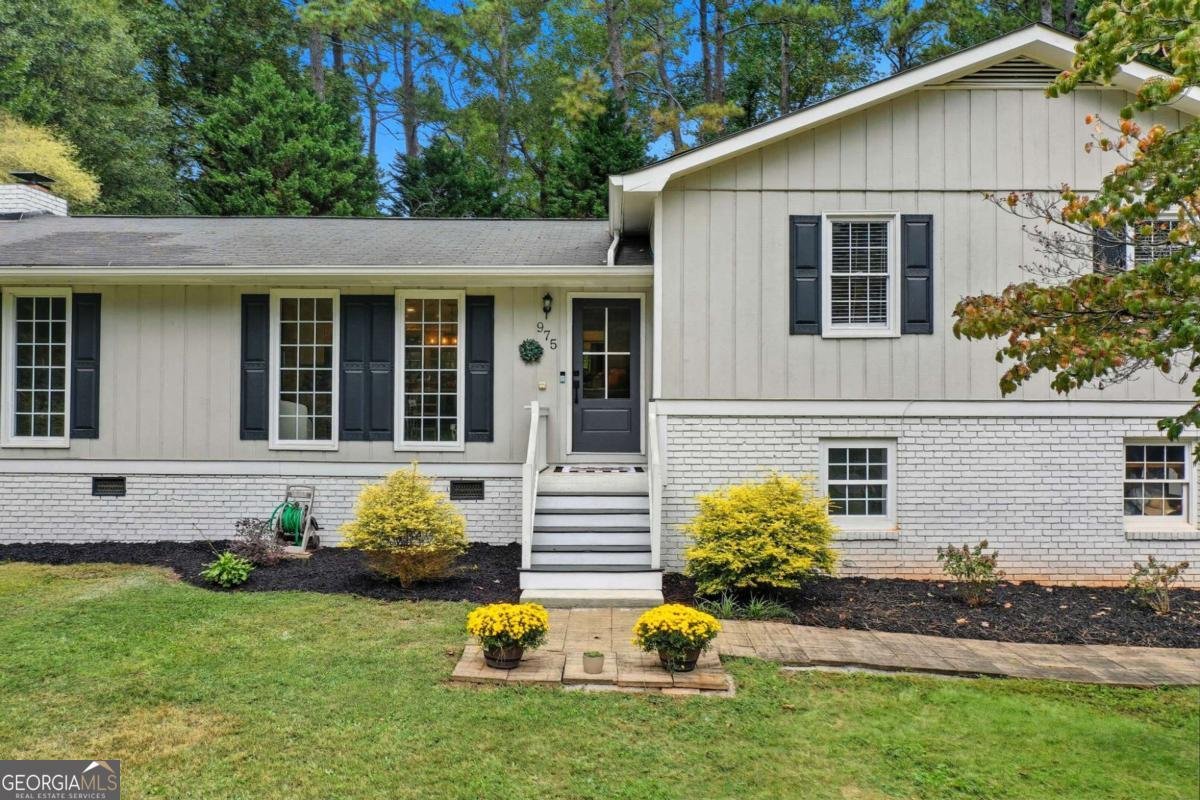 975 Tanglewood Trail Woodstock - 2