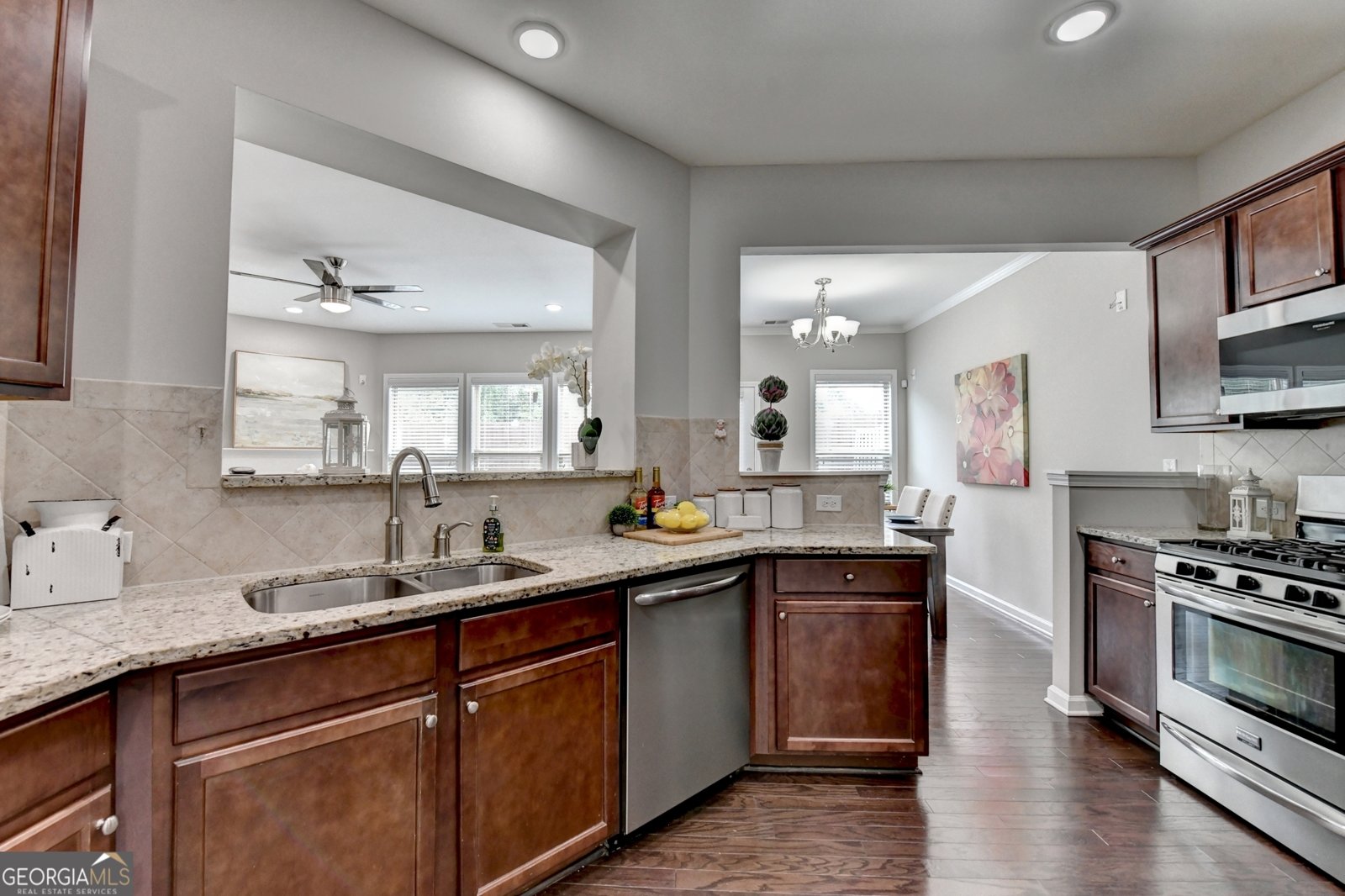 1155 HAMPTON OAKS Drive Alpharetta - 18