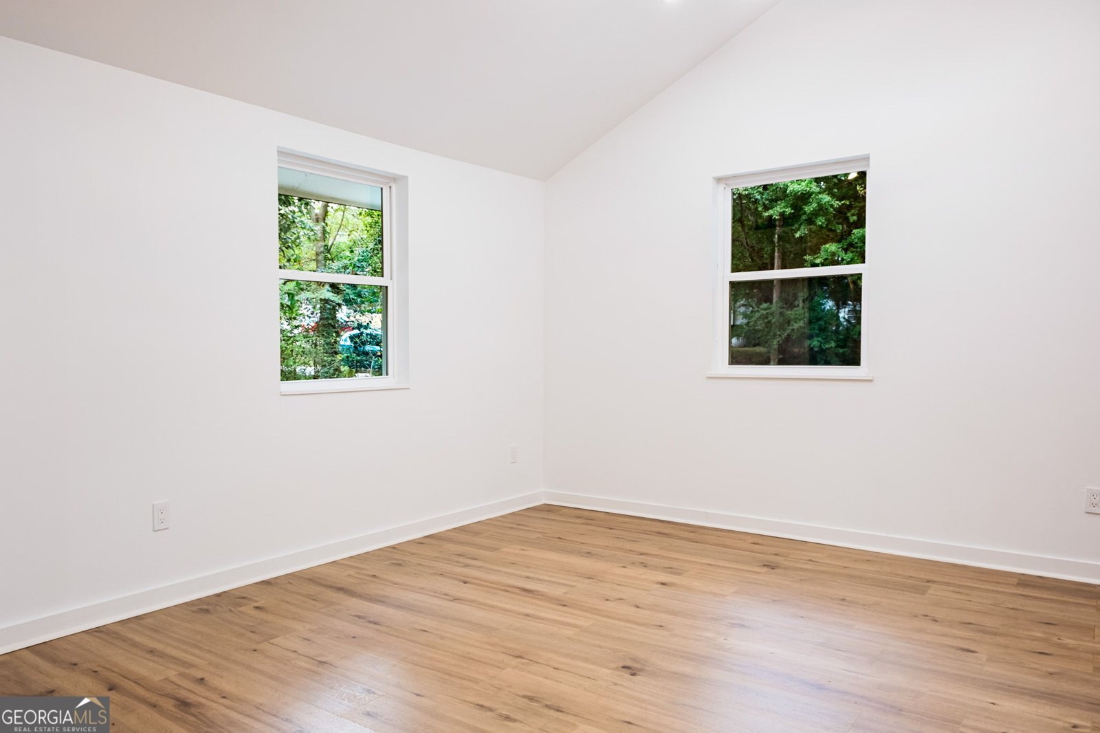 1087 Hillcrest Drive Atlanta - 16
