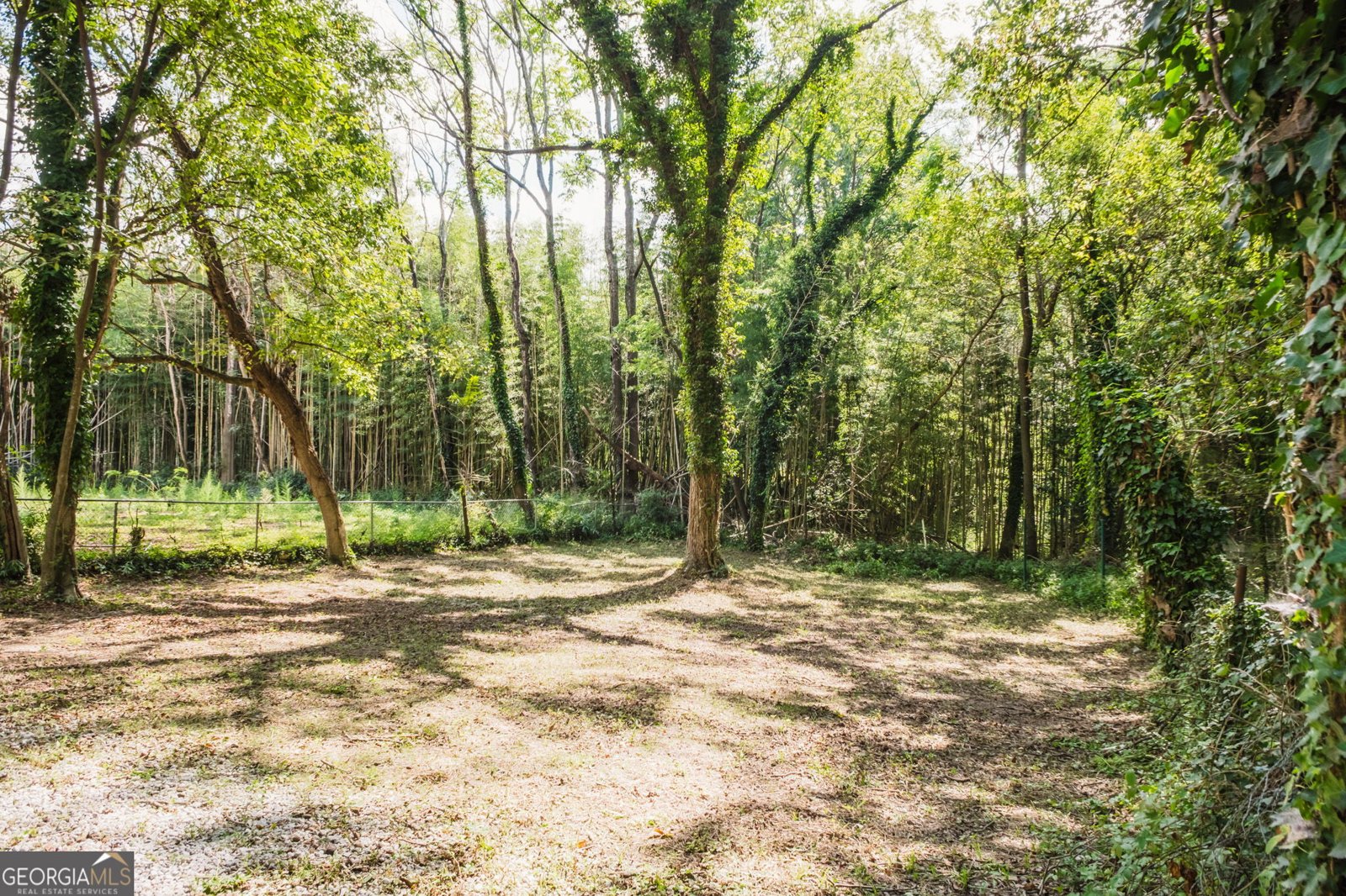 1087 Hillcrest Drive Atlanta - 24