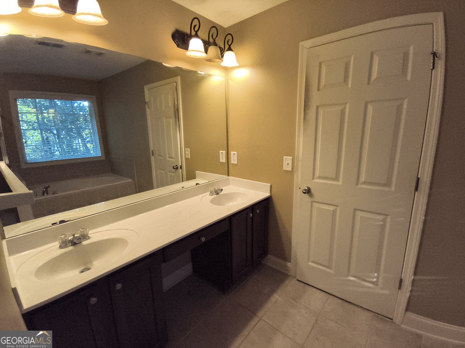 5538 Mossy View Drive Douglasville - 38