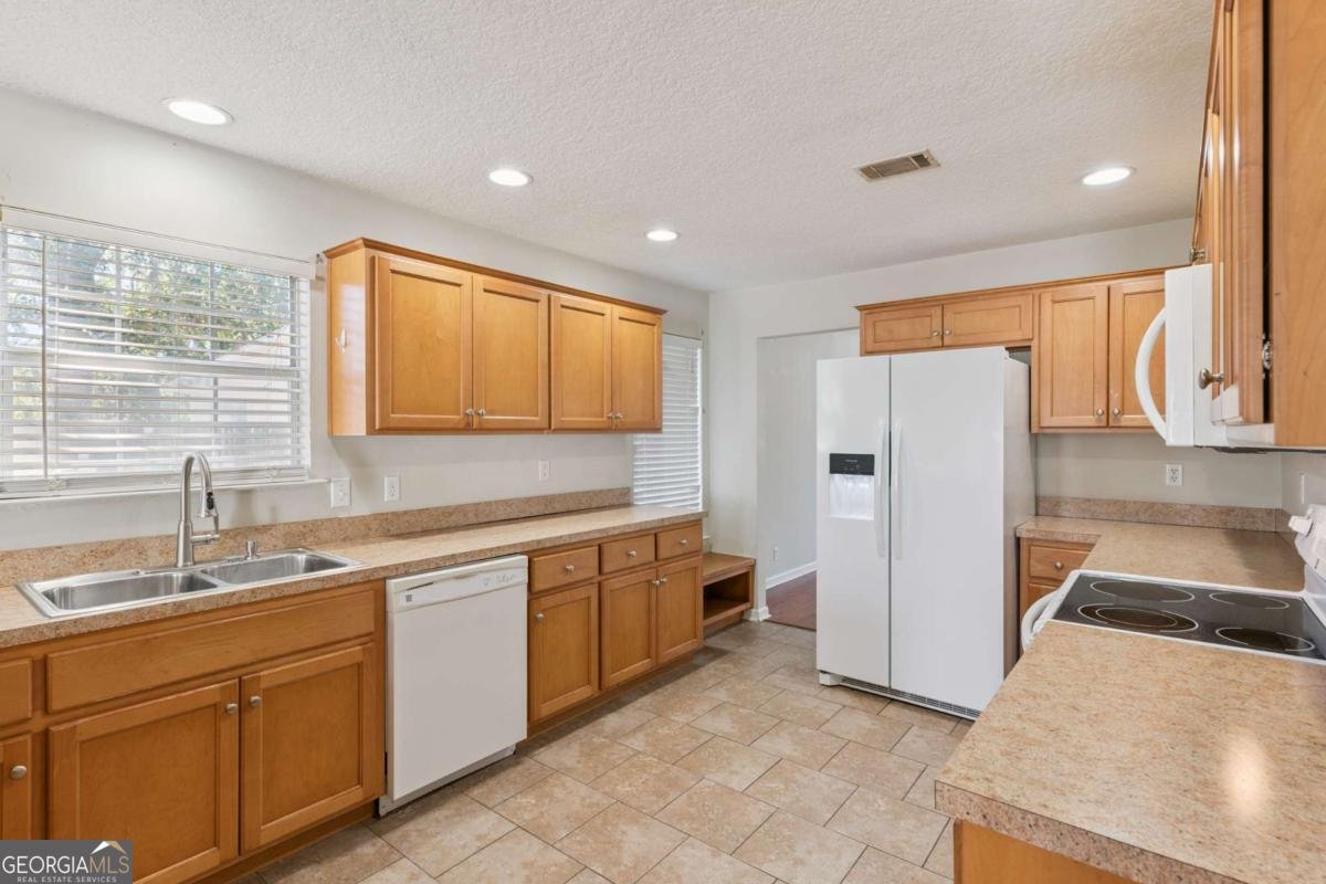 105 Adams Court Brunswick - 5