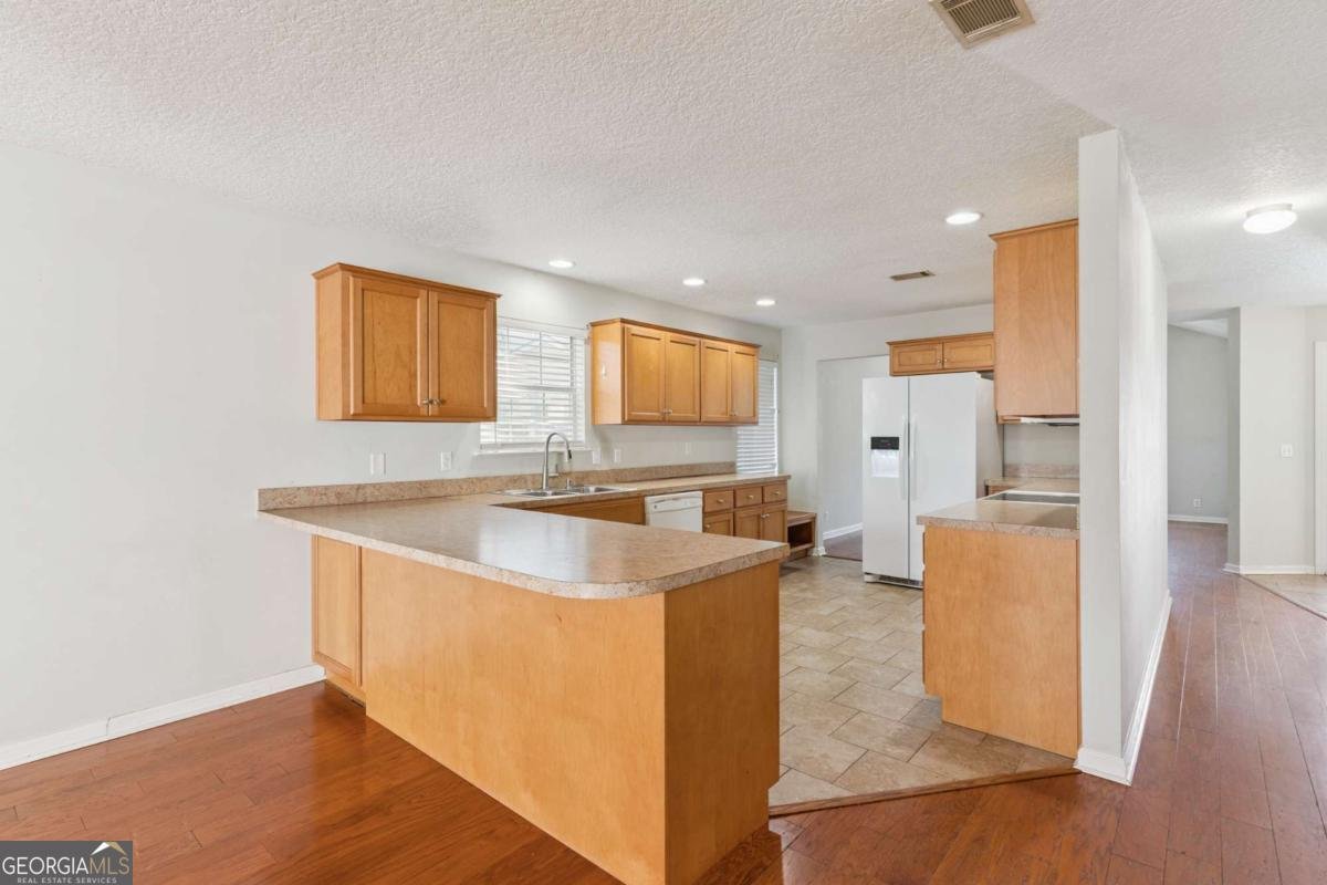 105 Adams Court Brunswick - 8