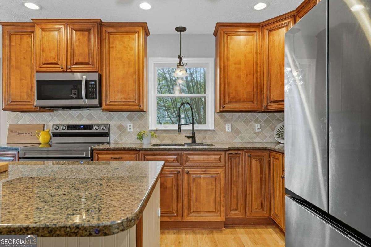 516 Cherokee Court Woodstock - 13
