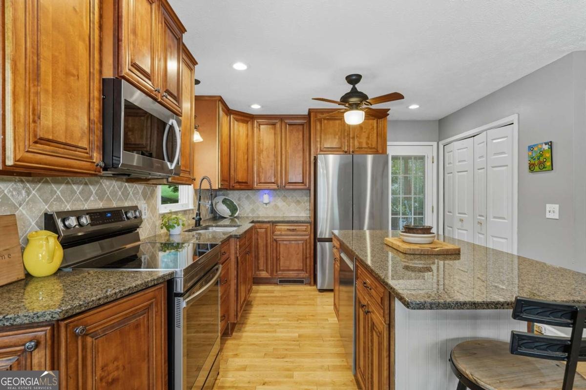 516 Cherokee Court Woodstock - 15