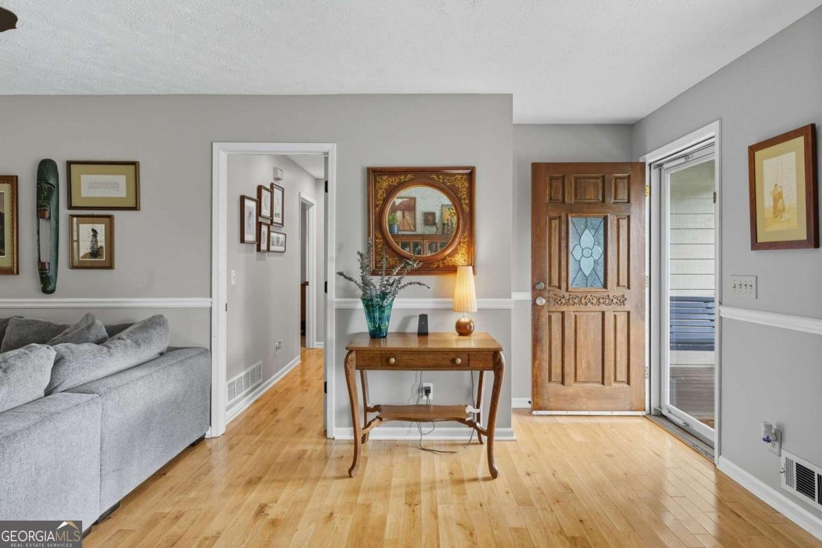 516 Cherokee Court Woodstock - 7