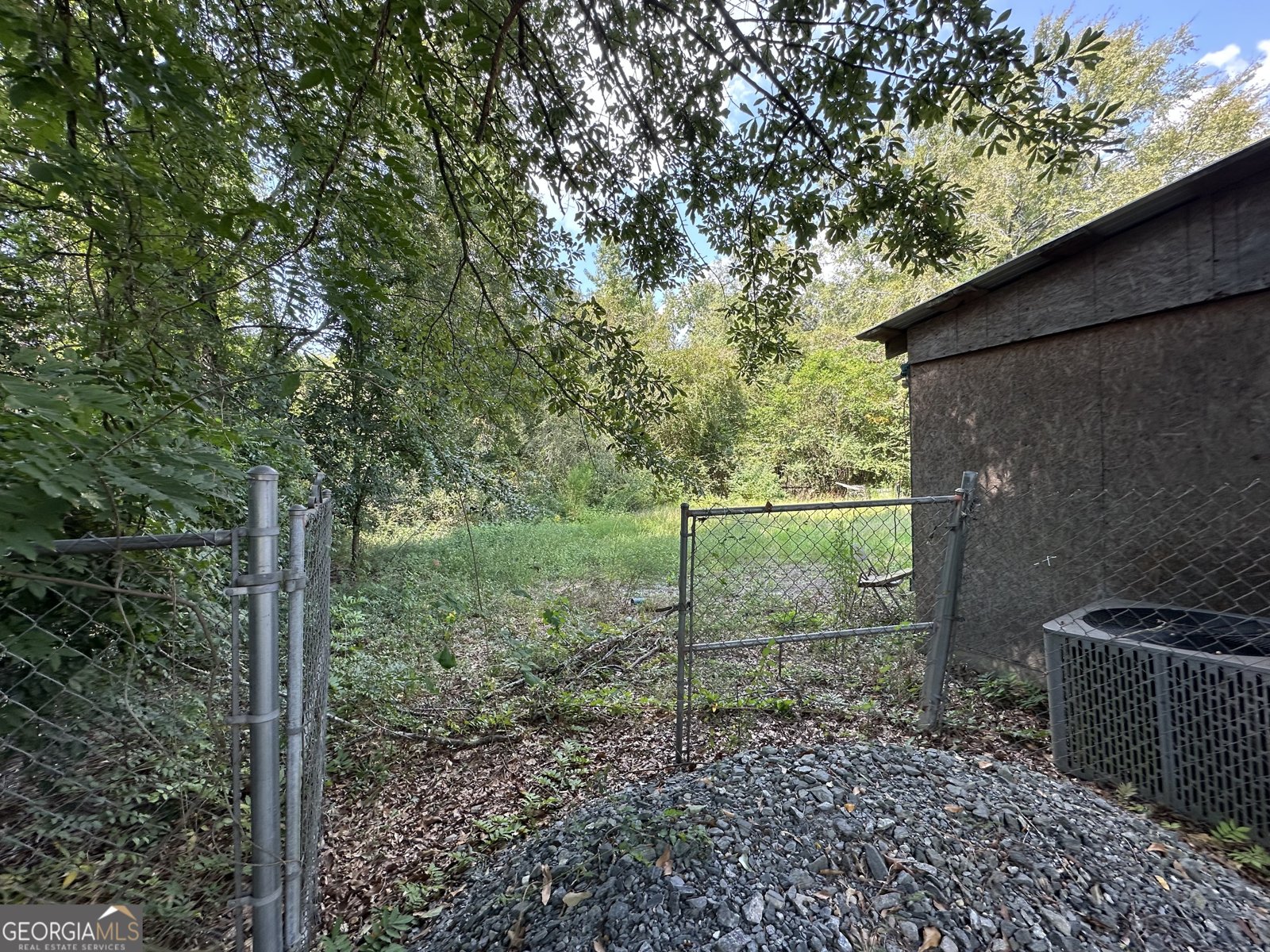 4077 Saint Charles Place Macon - 3