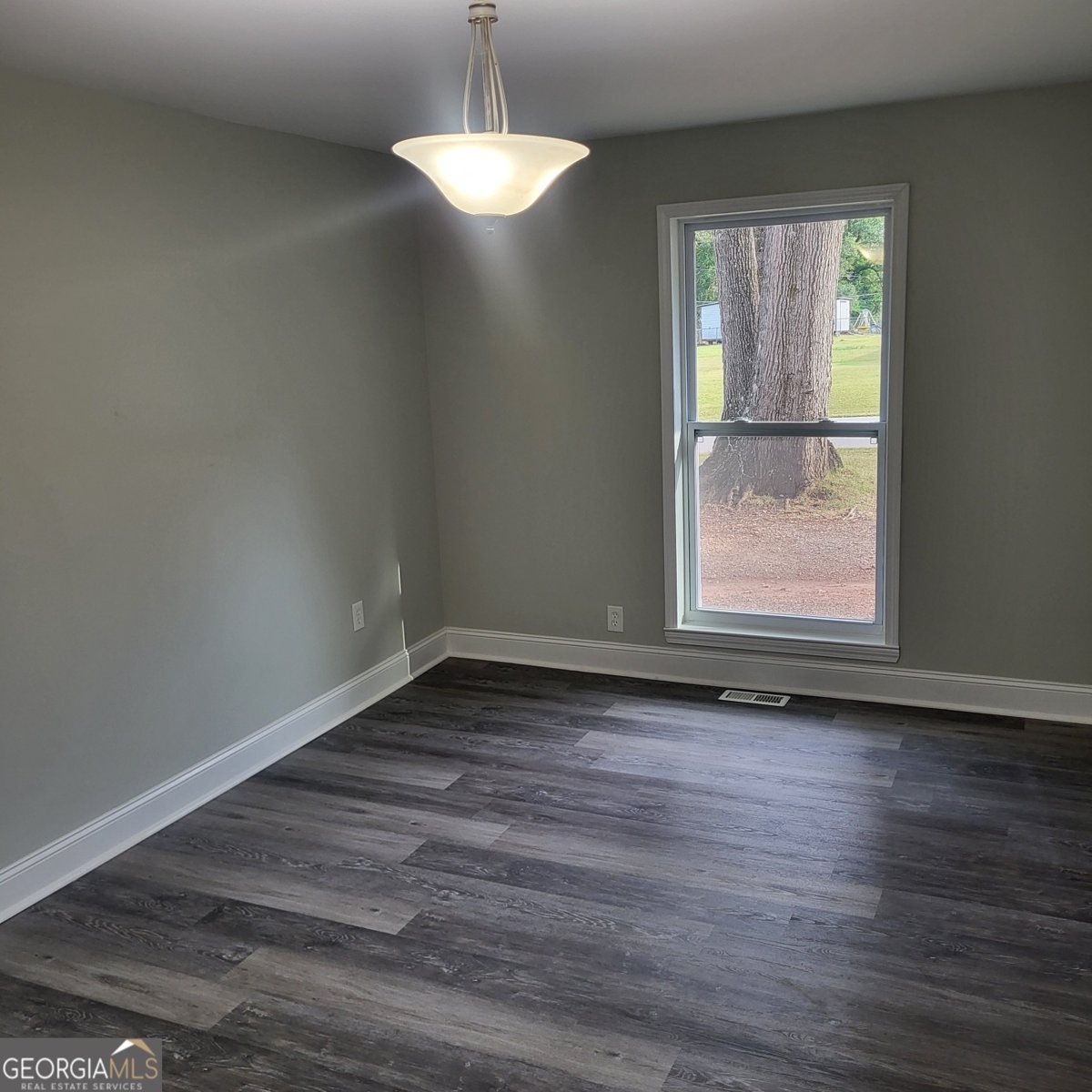 202 Pineview Circle Valley - 10