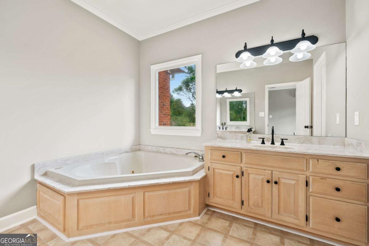 235 Wilbanks Circle Commerce - 23