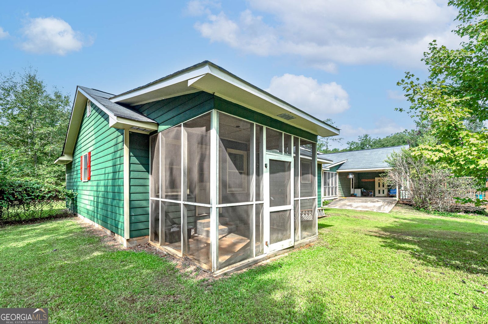 995 Old Jackson Road Locust Grove - 45