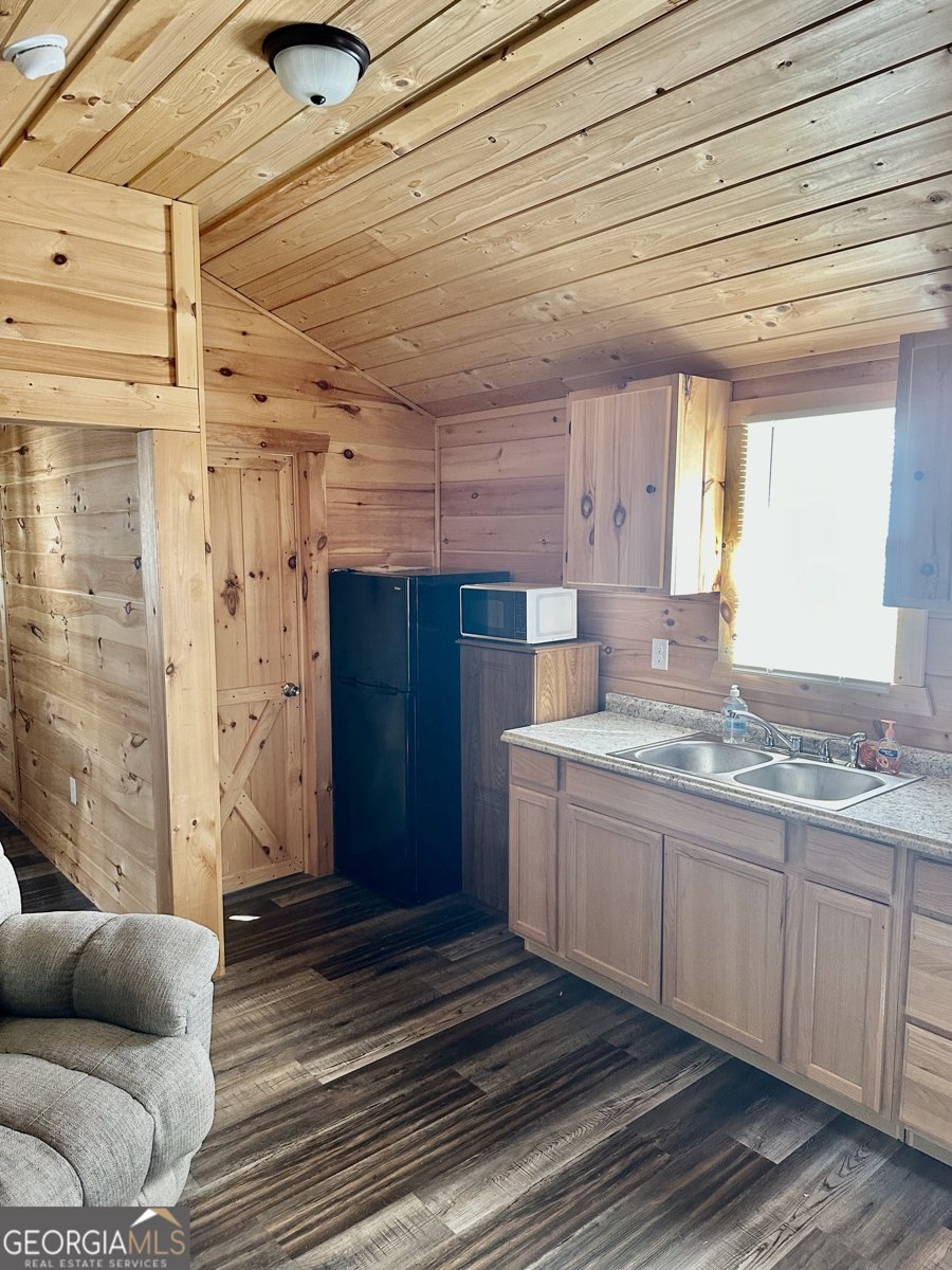 4220 Riverbank Run Hiawassee - 11