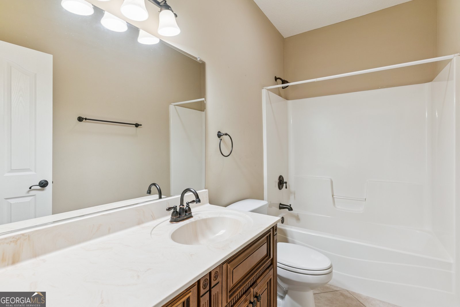 190 Lakes Drive Brunswick - 28