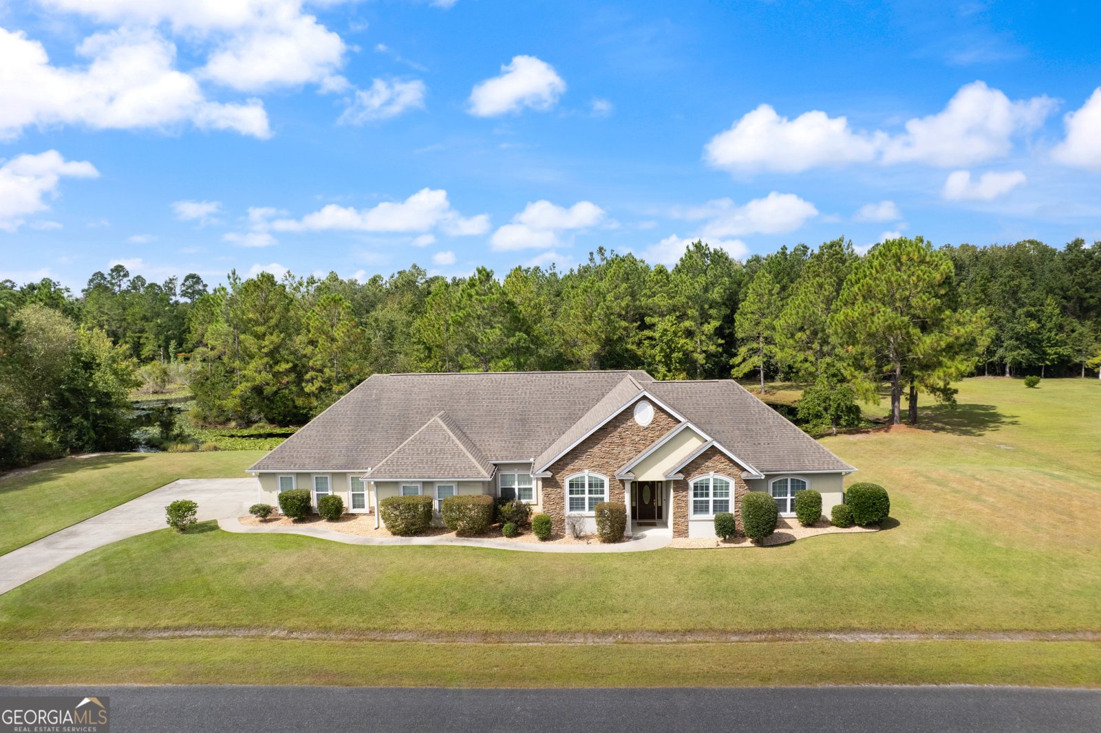 190 Lakes Drive Brunswick - 38