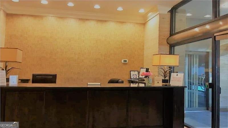 300 Peachtree Street Avenue Atlanta - 11