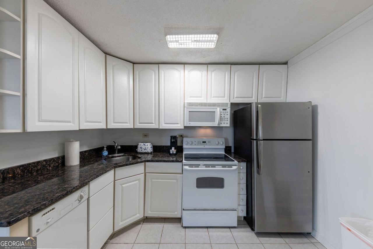 300 Peachtree Street Atlanta - 23