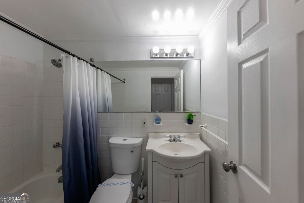 300 Peachtree Street Atlanta - 29