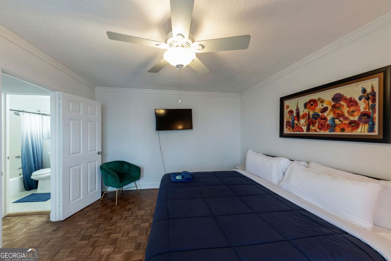 300 Peachtree Street Atlanta - 33