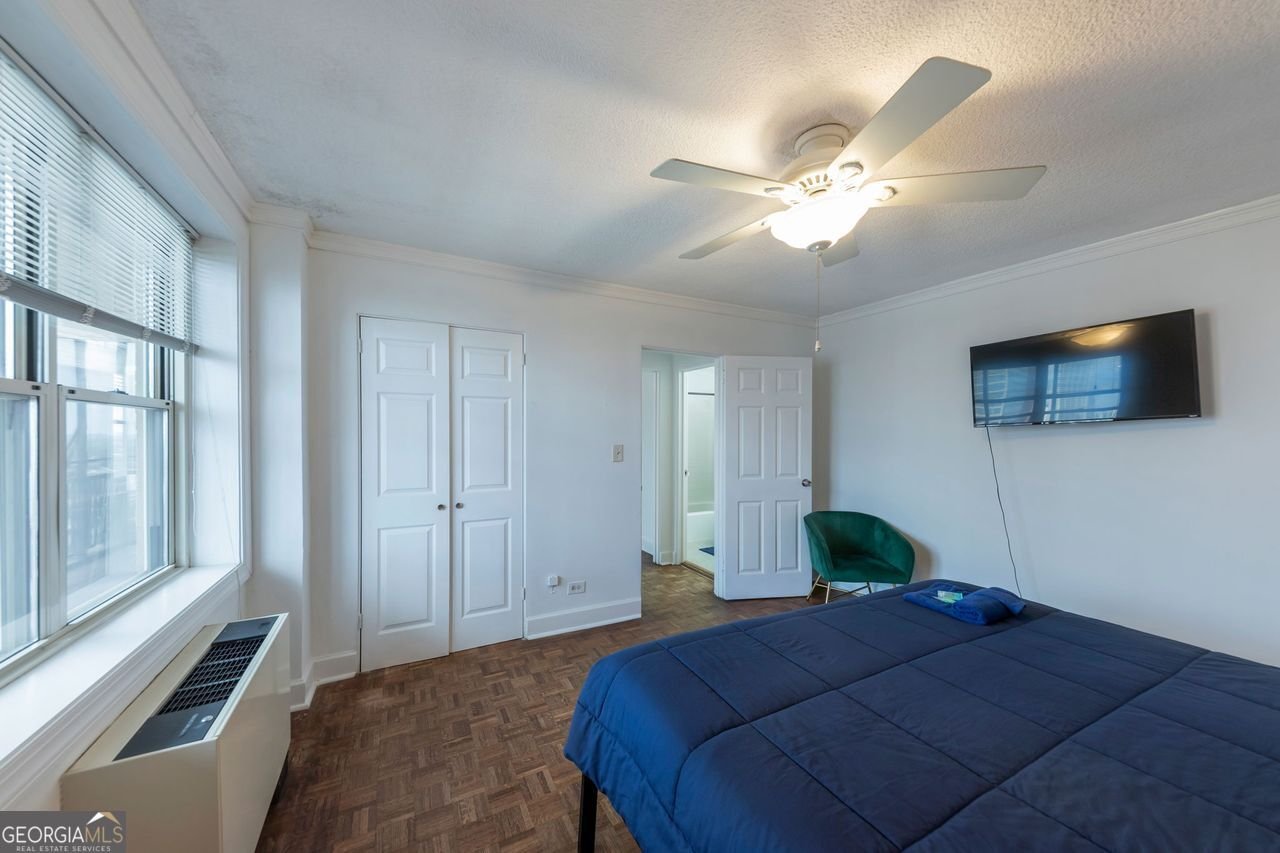 300 Peachtree Street Atlanta - 34